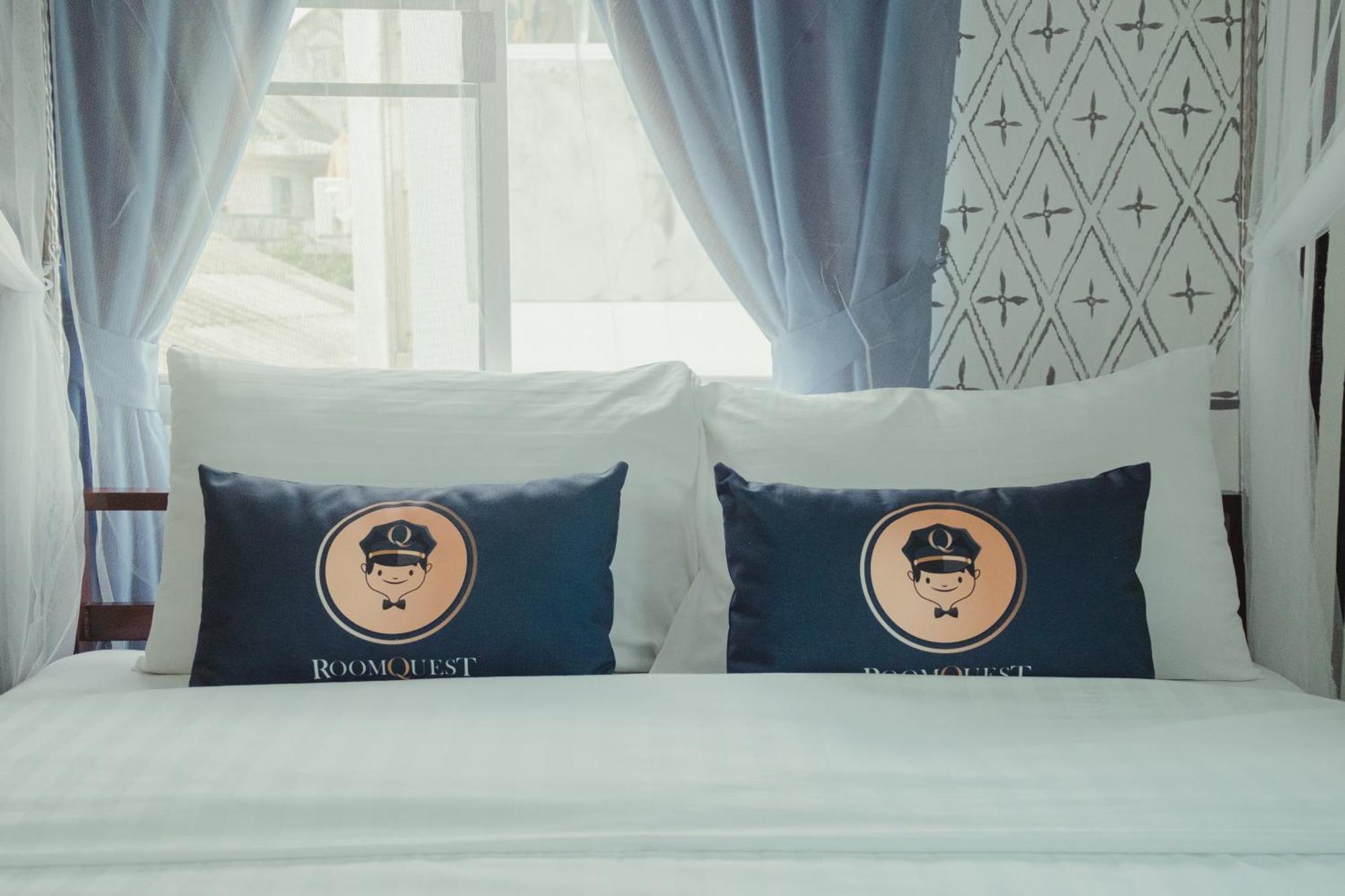 Roomquest Chiang Mai Tha Phae Eksteriør bilde